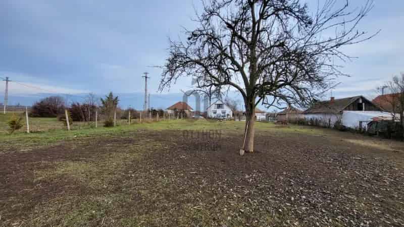 Tiszalúci Telek Elado 2840m2 Holt-Tisza Kozelben