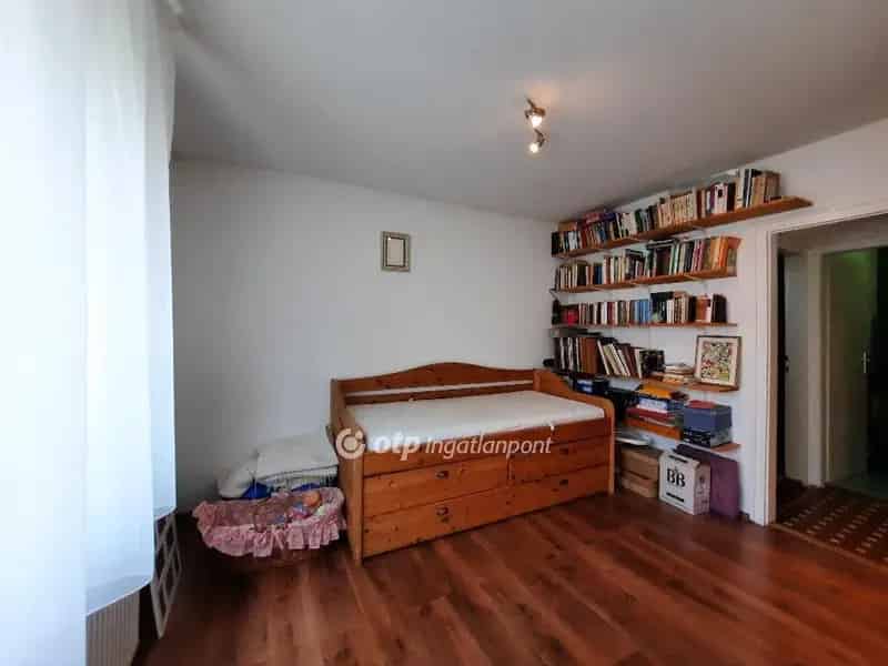 Siófok Ezüstpart 117m2 családi ház eladó + 25m2 melléképület