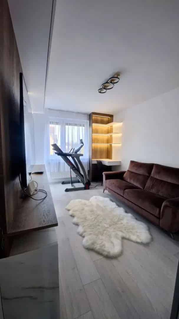 130m2-es felújított ikerház Debrecenben - garázs, kert, jakuzzi