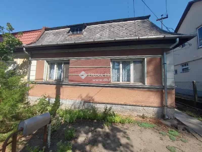 Felújítandó Ikerház Debrecenben 742m2-es Telken