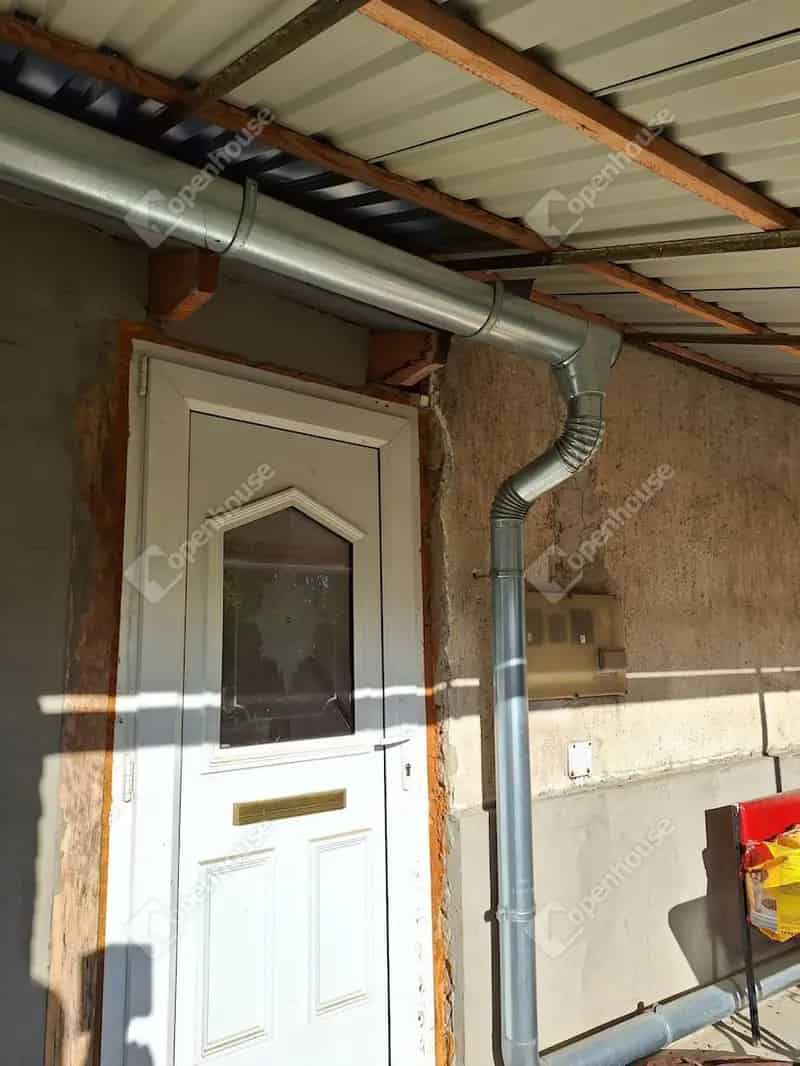 Csikóstőttős 2 szobás családi ház eladó