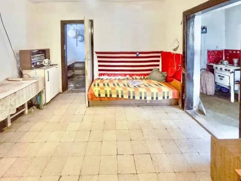 Panorámás családi ház Felpécen nagy telekkel eladó