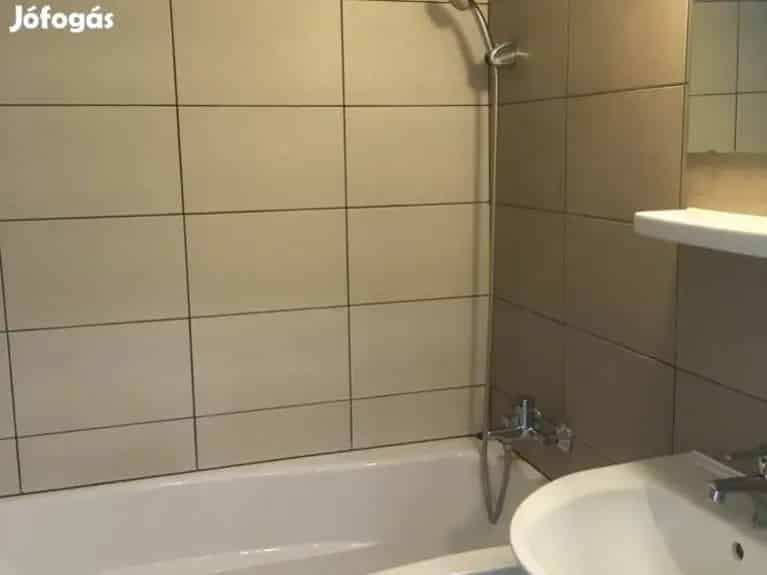 Felujitott 2 5 szobas lakás Széna tér Nyíregyháza
