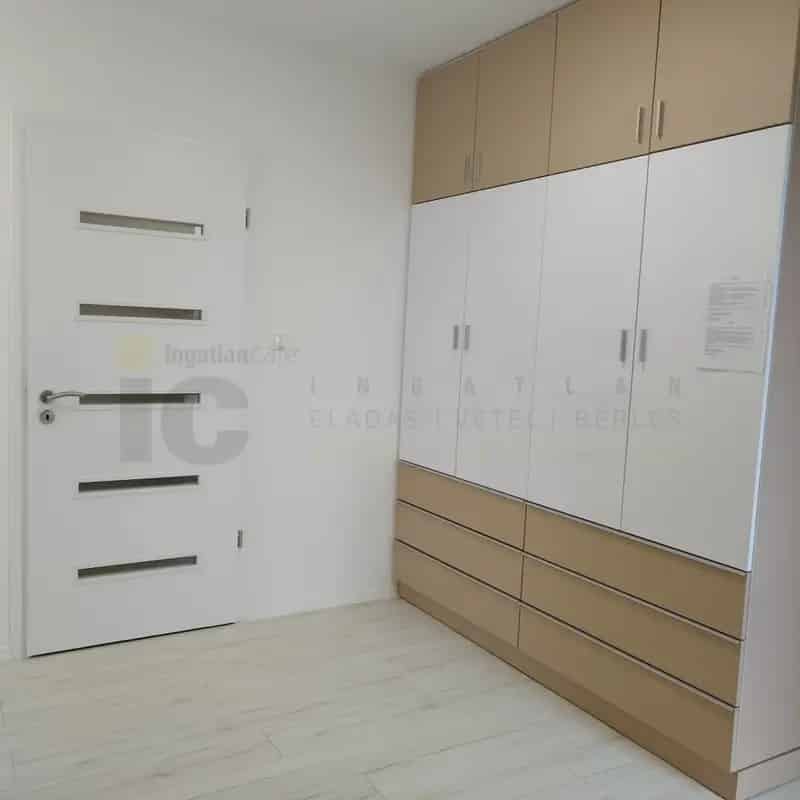 210 nm-es ikerhazfel elado 4 szobaval Szegeden