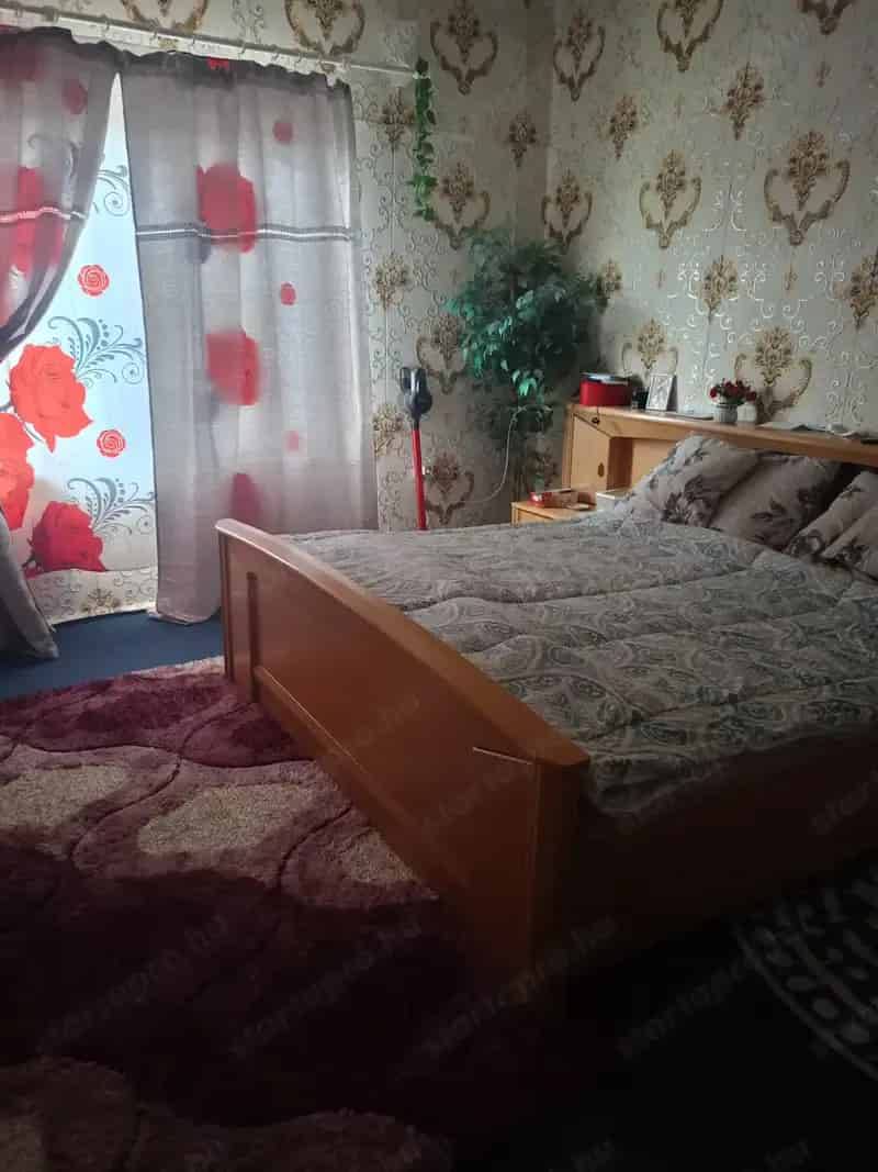 Nagyuton felujitott 3 szobas csaladhaz elado