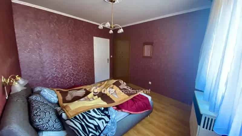 Pápai Belvárosi Családi Ház Eladó - 4 Szoba - Garázs - Kert