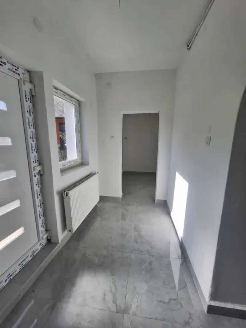 110 nm-es Felújított Családi Ház Lábatlanon - 3 Hálószoba - CSOK