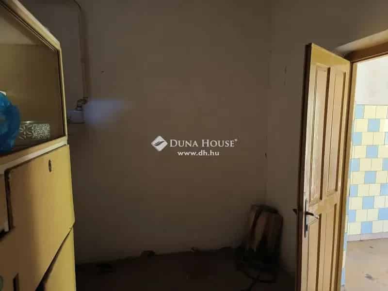 Csongrádi családi ház eladó - 118 m2 - frekventált helyen