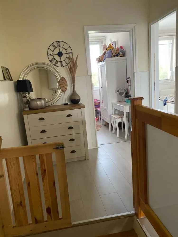 87 m2-es felújított társasházi lakás Edelényben saját kerttel és garázzsal