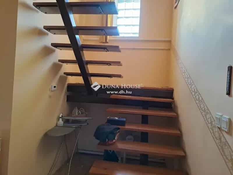 170m2-es 2 szintes családi ház Szentlőrincen