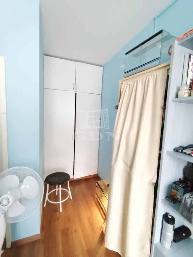 Budapest krt-i 4 szobás felújított panel lakás eladó