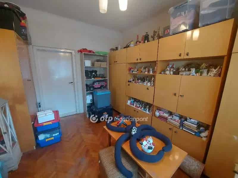 Ház Kiadó , Debreceni járás, Alföld és Észak