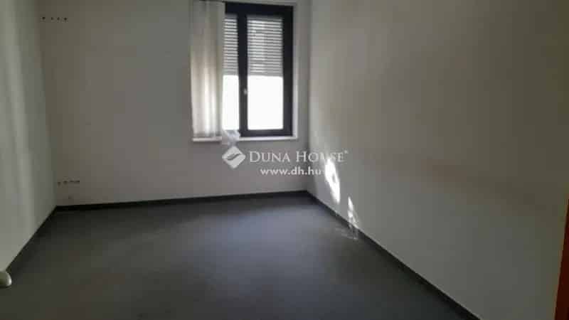 Debrecen Belvárosi Irodaház Kiadó 431 nm