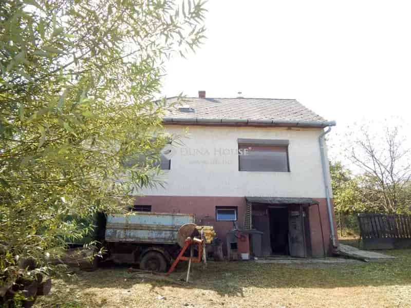 Kustánszeg 99 47 nm-es 3 hálószobás ház eladó