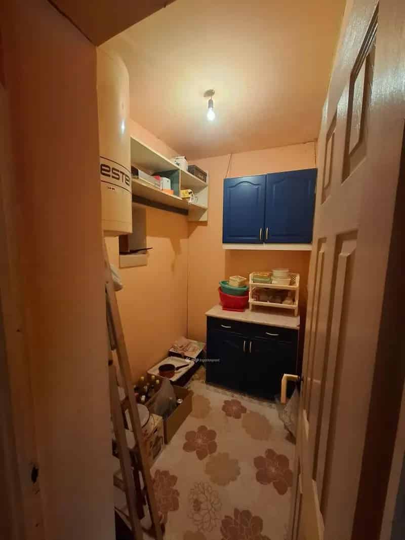 53 5 m2-es felujítandó családi ház 972 m2-es telken