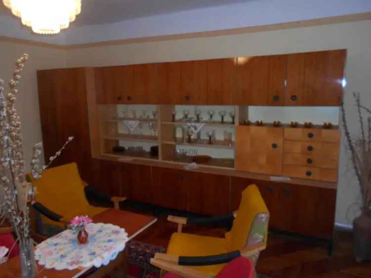 Fényeslitkei családi ház eladó 1063 nm-es telken