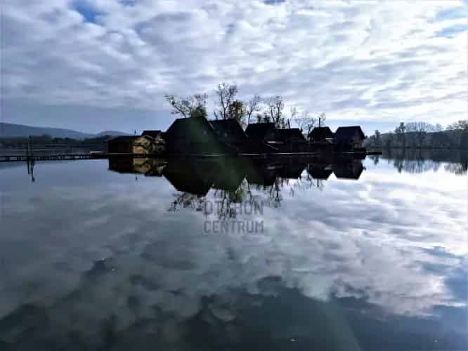 Tatai Derito-tavi 35nm-es Szigetelt Nyaralo