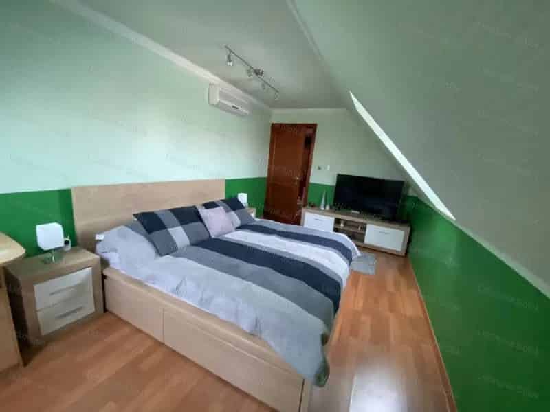 1000 m2-es családi ház Siófokon exkluzív felszereltséggel