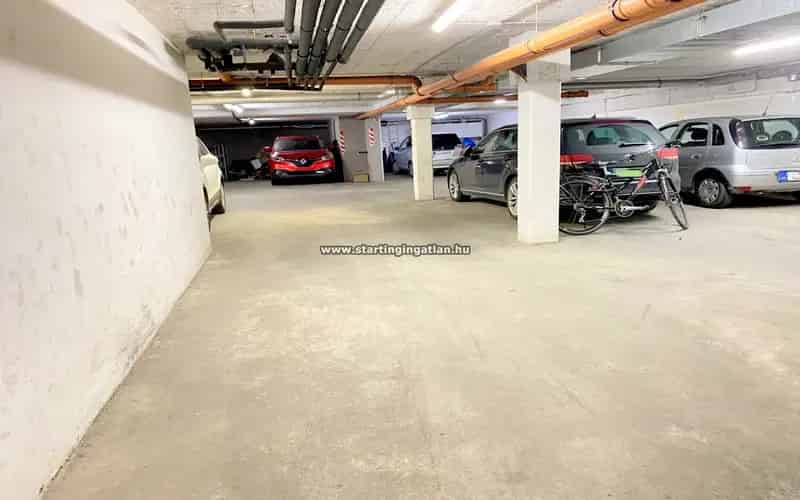 Eladó teremgarázs Budapest XV kerületben
