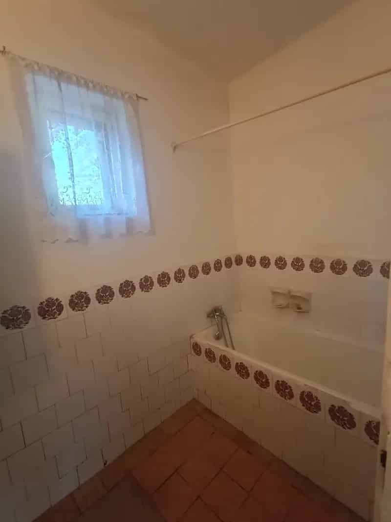 85 m2-es 3 szobás ikerház eladó Székesfehérváron