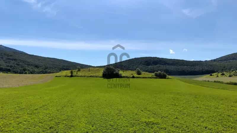Piliscsévi eladó telek 22395 nm MÁ-2 besorolású