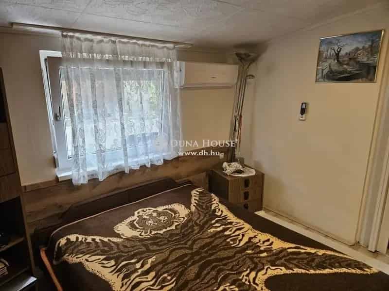 70m2-es Felújított Családi Ház Kökényben Panorámás Telken