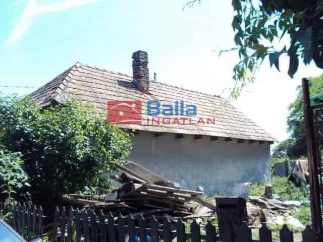 Pázmánd , Mező utca