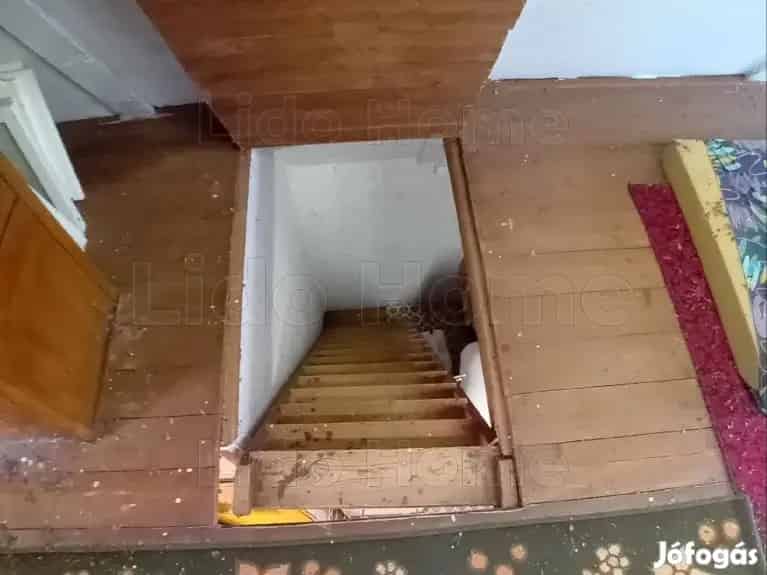 Balatonöszöd Zártkerti Nyaraló Eladó