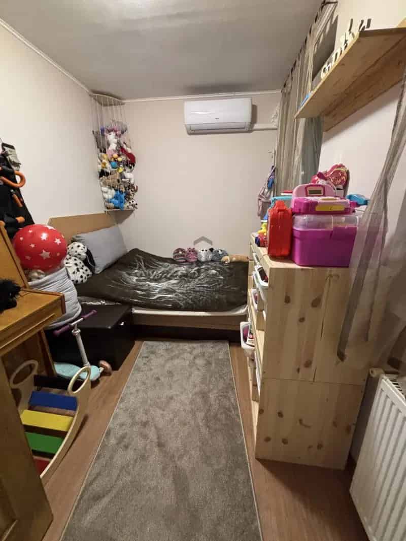 Pallagon eladó sorház saját kerttel és garázzsal