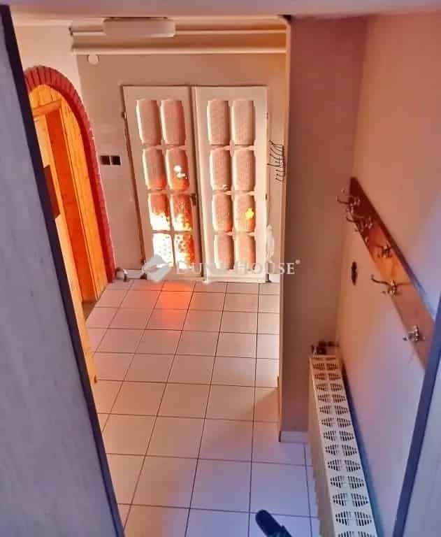 Dömsödi családi ház eladó - 94m2 - 3+4 szoba - garázs