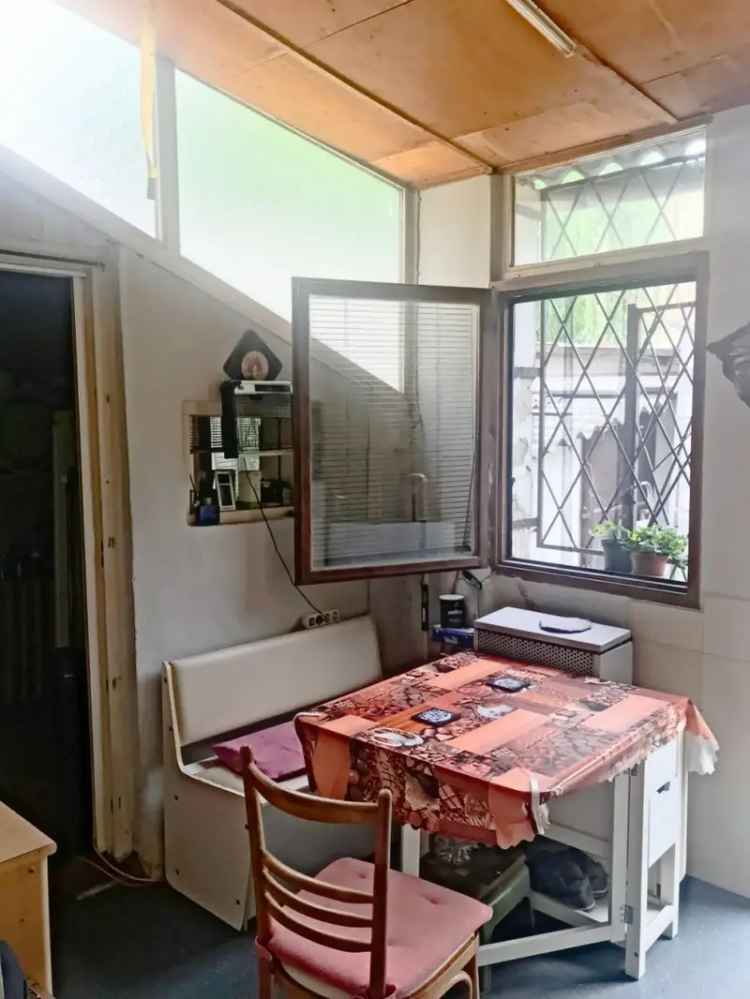 Csillaghegy Telek Eladó 764nm-es Ház 81nm