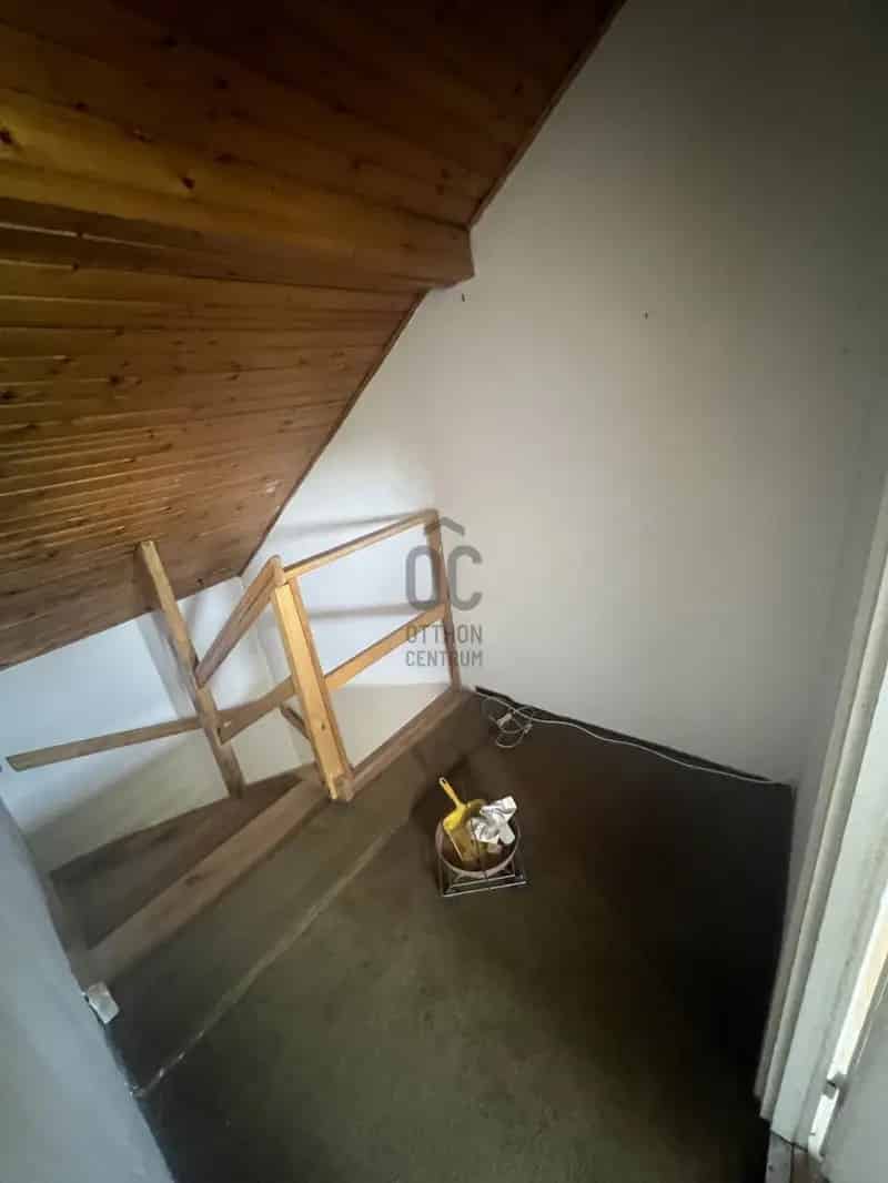 Felujítandó családi ház Máriaremetén két lakás kialakítására