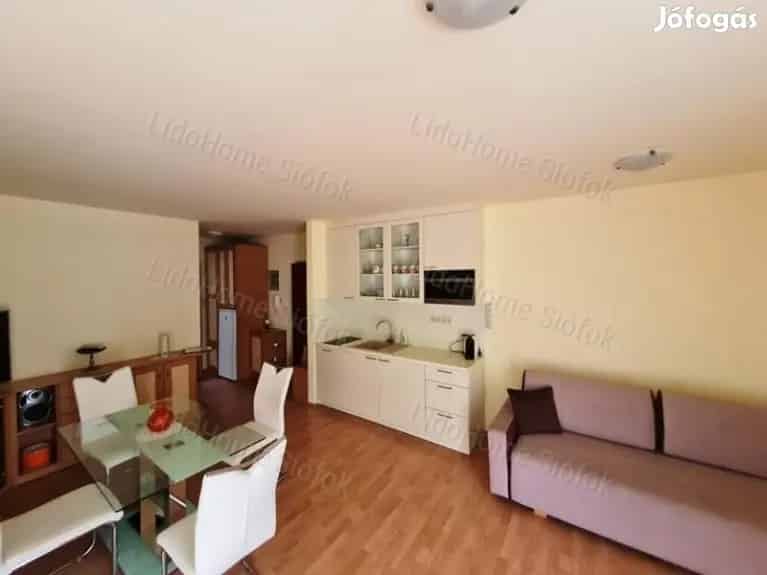 Siófok Aranypart 41nm-es 1 szobás lakás eladó