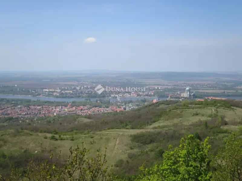 Esztergomi panorámás telek eladó - 1817 nm