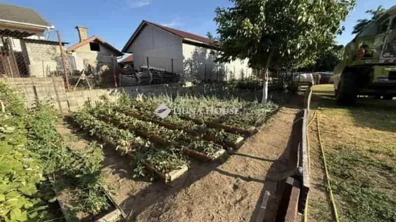 2134 m2-es telek gazdálkodásra és ingatlanfejlesztésre