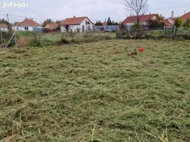 820 nm-es Építési Telek Jászárokszállás Termálfürdő Közelében