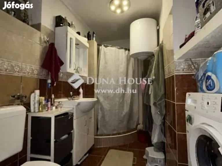 Eladó 55 nm-es Tanya Mikebudán