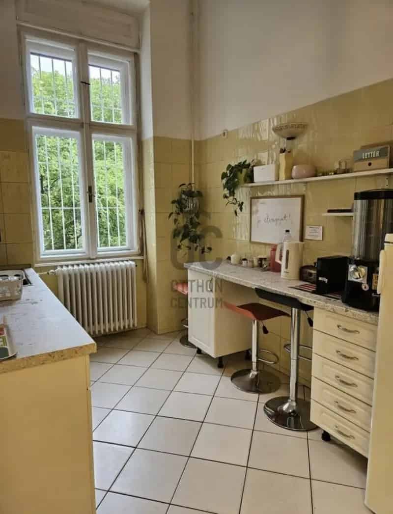 121 nm-es Nagypolgári Lakás Lukács Fürdő mellett