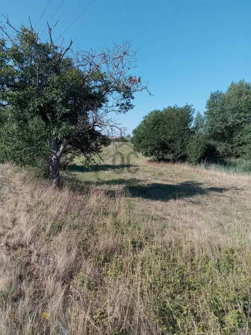2753 nm-es Telek Eladó Komáromban