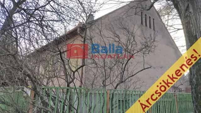 Dunaújváros Családi ház eladó 120nm 3 szoba felújítandó