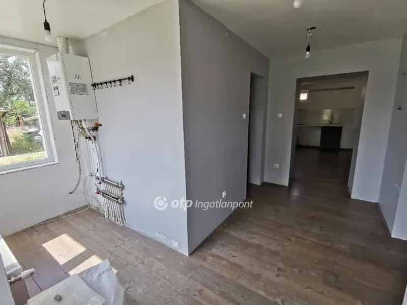 Ház Kiadó , Ceglédi járás, Közép-Magyarország