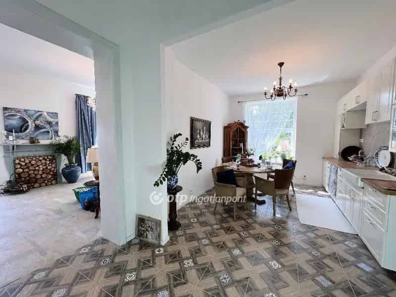 Örökpanorámás Luxusvilla Sashegyen 5 Apartmannal