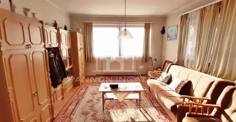 Tihany Belső-tói családi ház eladó apartmanháznak is alkalmas