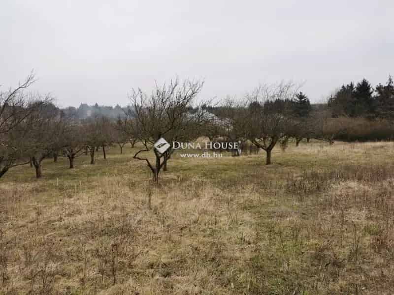 Szombathelyi zártkerti telkek eladók - 740-829 nm