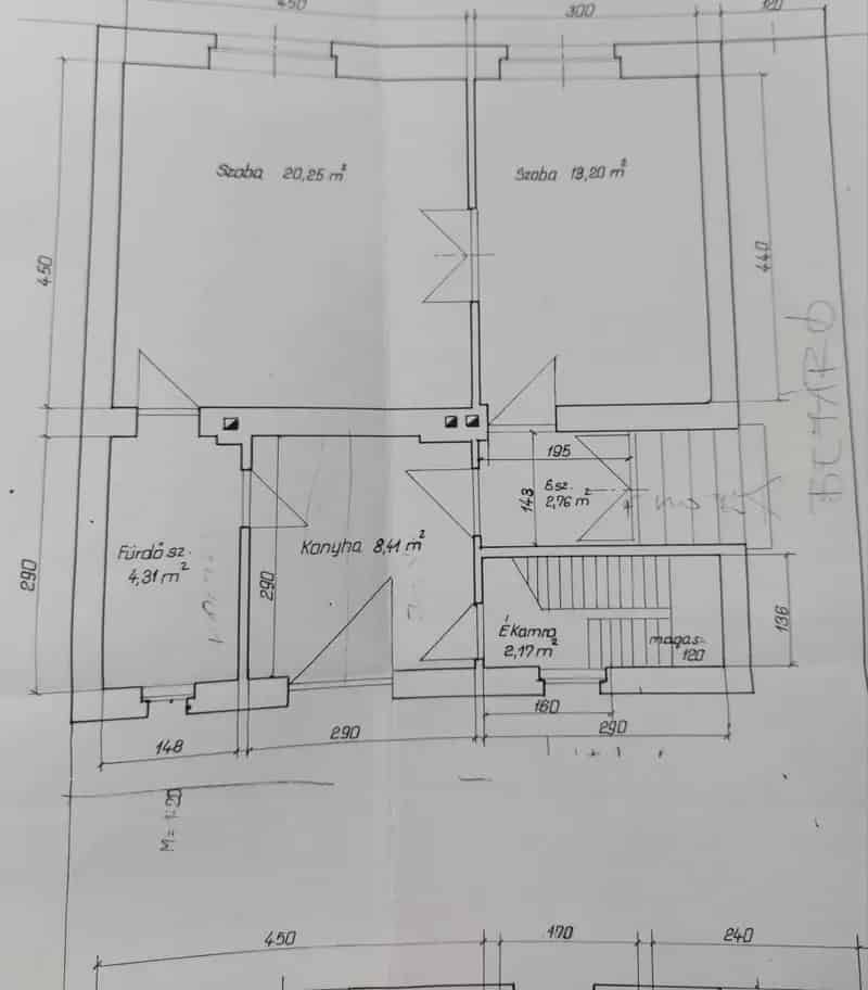 Debrecen 85nm-es 2 2 szobás házrész eladó beépíthető tetőtérrel