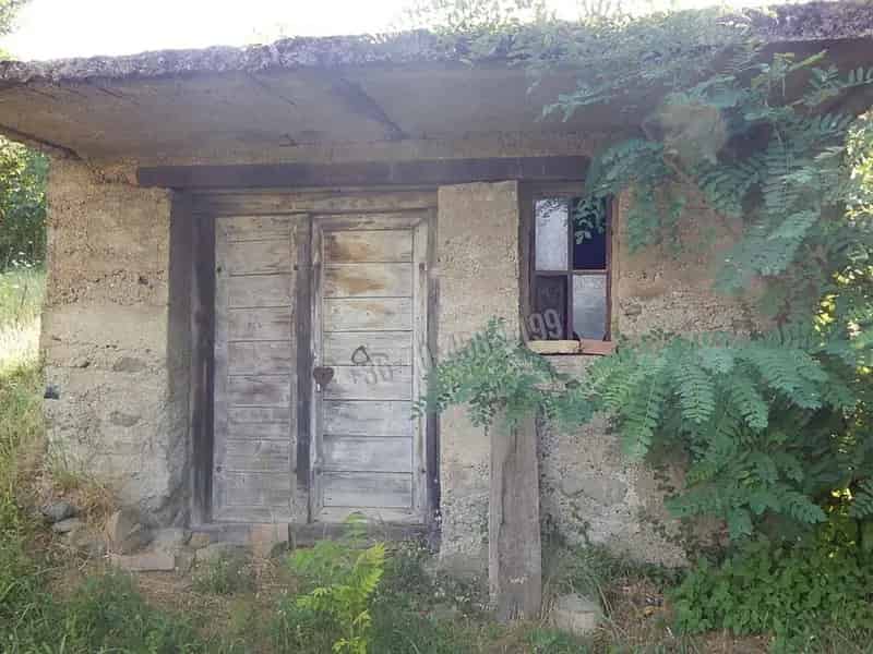 Lesenceistvánd zártkerti terület eladó