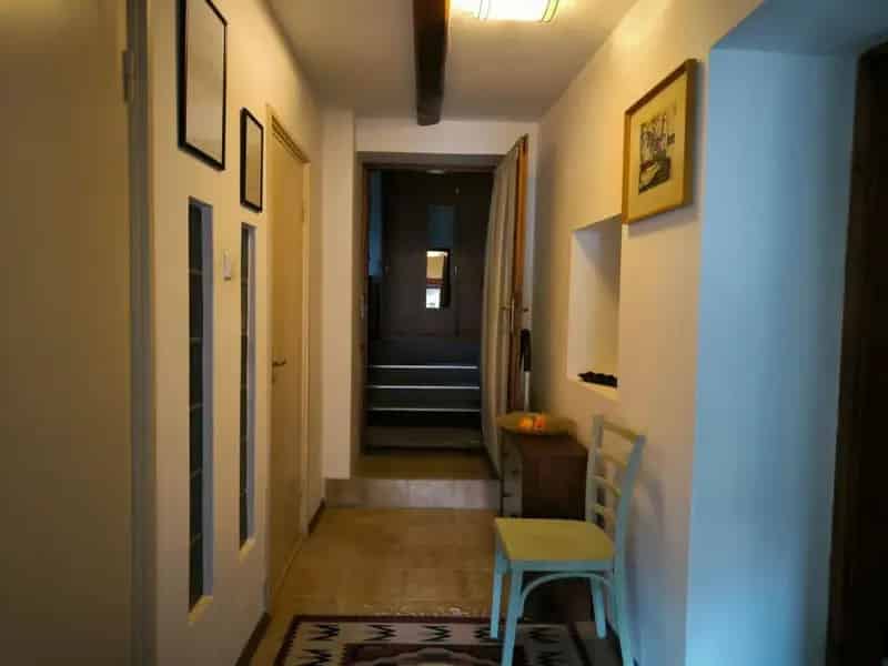 Vidéki ház eladó Sényén felújított apartmannal