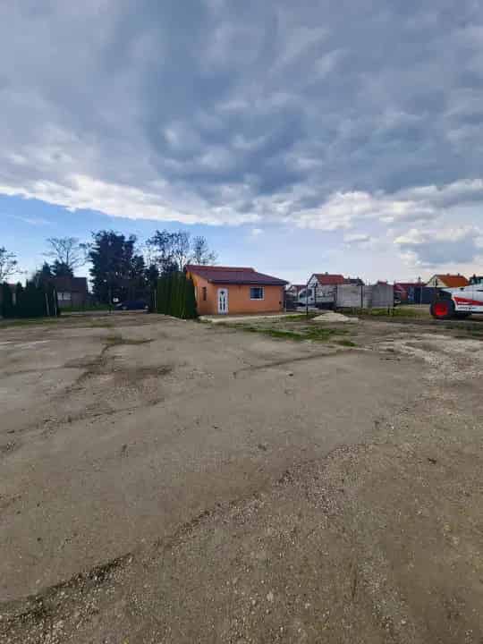 1684 m2-es Ingatlan Elado Poroszlon Sokoldalu Lehetosegekkel