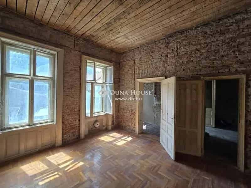 104 nm-es Felujitando Polgari Lakas Debrecen Belvarosaban