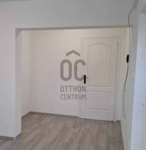 Albertirsa eladó lakás fiataloknak 33 5m2